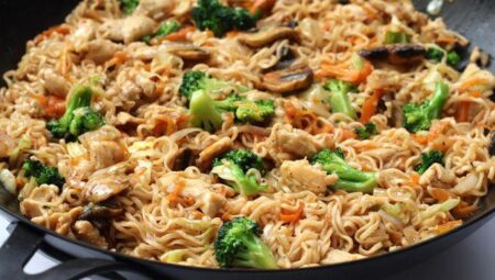 Mie Goreng – Indonesian Fried Noodles