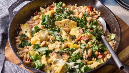 Creamy Tuscan White Bean Skillet