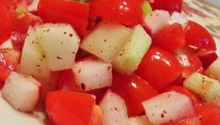Fresh Israeli Salad
