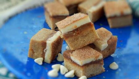 Caramel Snickerdoodle Bars