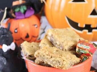 Halloween Candy Blondies
